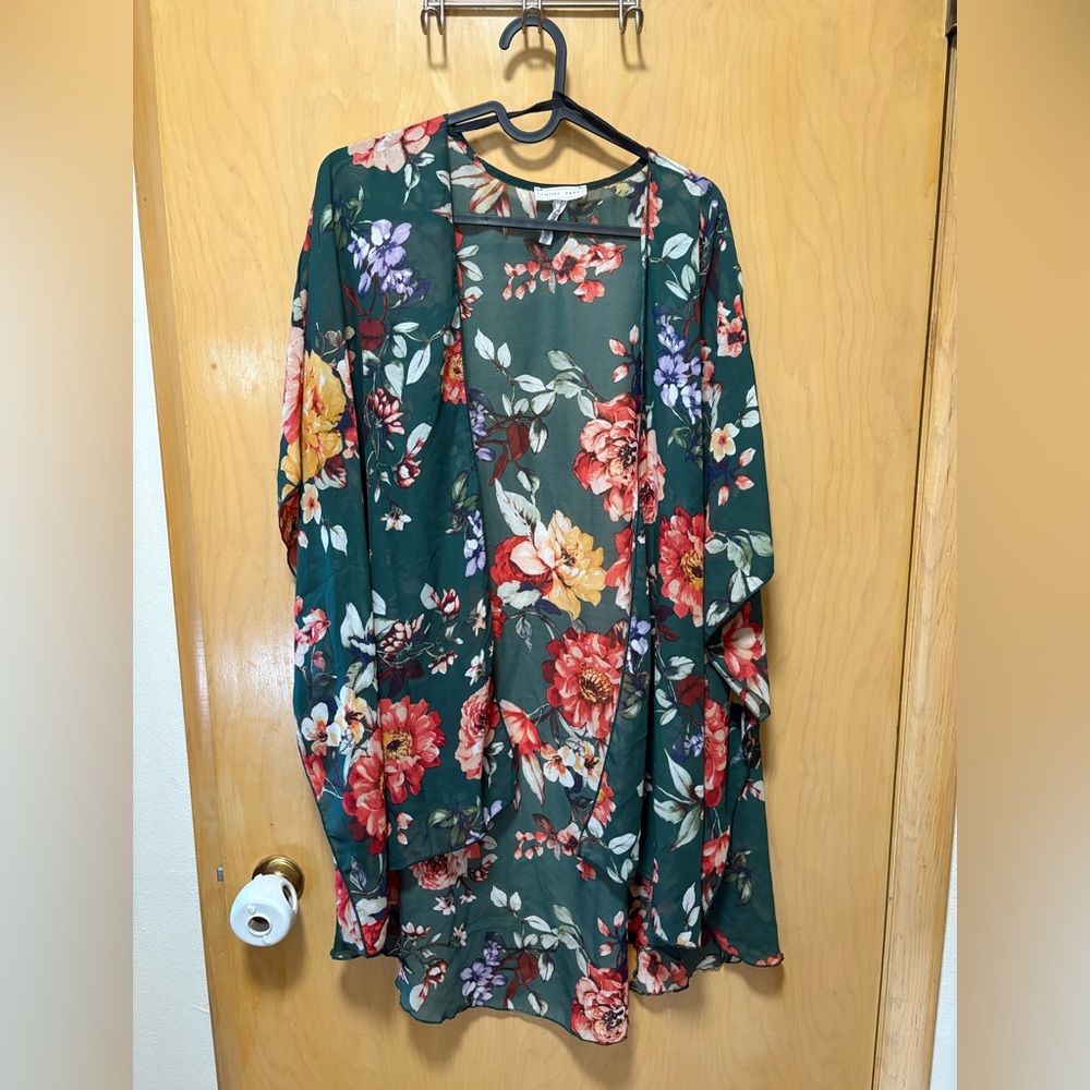Emory Park Floral Kimono Blouse - Green and Red